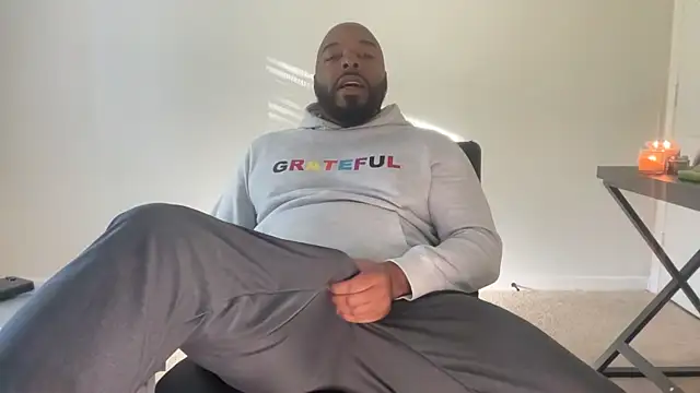 Snapshot of Bbcfun44 chatting on October 7, 2025, 2:03 pm Bbcfun44 online show from October 7, 2025, 2:03 pm