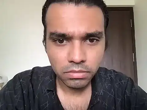 Snapshot of BoyzaraHatke chatting on August 2, 2026, 9:52 am BoyzaraHatke online show from August 2, 2026, 9:52 am