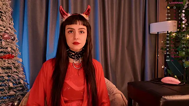 Snapshot of MichaellaMoon chatting on December 31, 2024, 8:02 pm MichaellaMoon online show from December 31, 2024, 8:02 pm