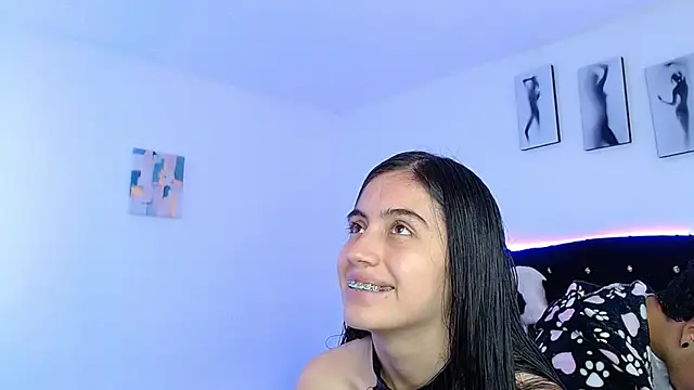 Snapshot of Bonny_Bonss chatting on July 3, 2026, 7:53 pm Bonny Bonss online show from July 3, 2026, 7:53 pm