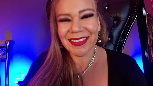 Snapshot of MelaniaKnauss chatting on May 12, 2026, 8:06 pm MelaniaKnauss online show from May 12, 2026, 8:06 pm