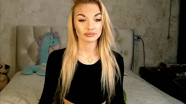 Ella Milla online show from February 28, 2026, 1:34 pm