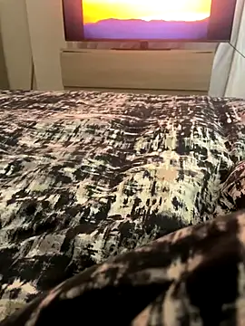 Snapshot of luna_14 chatting on October 4, 2025, 1:42 pm luna 14 online show from October 4, 2025, 1:42 pm