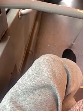 Snapshot of luna_14 chatting on October 30, 2025, 8:05 am luna 14 online show from October 30, 2025, 8:05 am