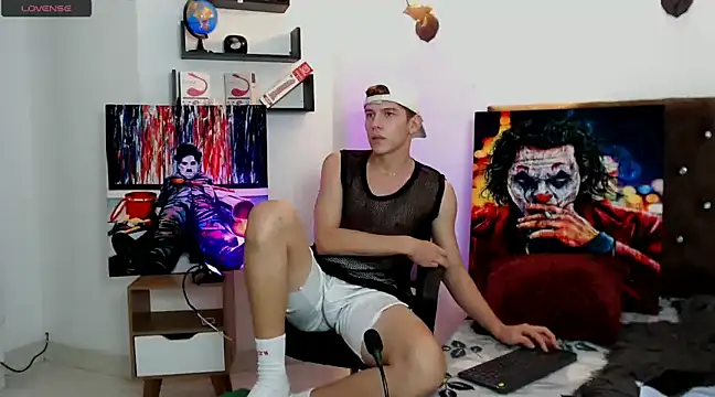 flowers18 online show from March 16, 2025, 12:34 am