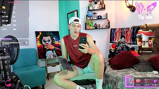 flowers18 online show from October 9, 2025, 10:19 pm