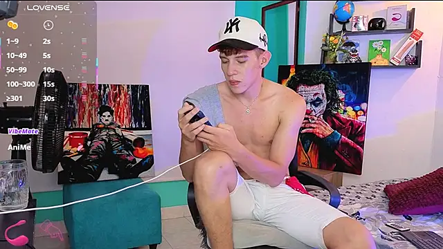 flowers18 online show from February 4, 2026, 10:26 pm