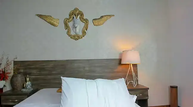 antonhella1 online show from January 24, 2025, 12:20 am