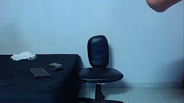 mikecoper 23 online show from February 26, 2026, 2:32 am