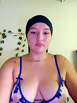 Celeste camila18 online show from September 27, 2025, 2:22 pm