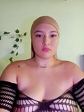 Celeste camila18 online show from September 29, 2025, 3:06 pm