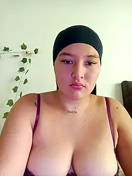 Celeste camila18 online show from October 1, 2025, 1:50 pm