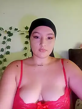 Celeste camila18 online show from October 8, 2025, 5:21 pm