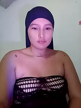 Celeste camila18 online show from October 19, 2025, 5:52 am