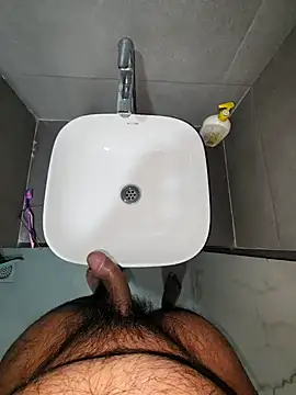 rahulGJ03 online show from January 14, 2025, 6:49 pm