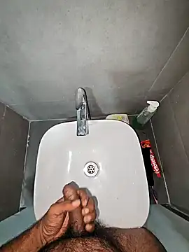 rahulGJ03 online show from January 17, 2025, 10:12 pm