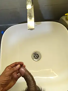 rahulGJ03 online show from October 24, 2025, 11:01 pm