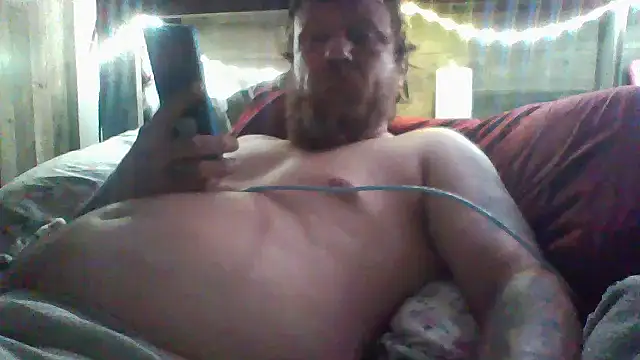 hornygiltz92 online show from April 5, 2026, 6:32 am