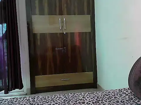 Official queen online show from March 15, 2026, 6:19 am