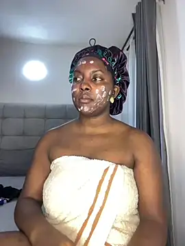 Snapshot of prettiepearl chatting on June 26, 2026, 5:34 am prettiepearl online show from June 26, 2026, 5:34 am