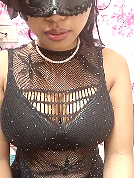 sandy naughty online show from July 16, 2026, 4:46 pm