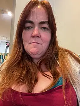 Snapshot of curvy-milf-abbie chatting on December 5, 2025, 1:20 pm curvy-milf-abbie online show from December 5, 2025, 1:20 pm