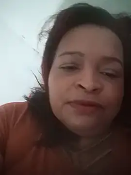 Snapshot of _violetta_- chatting on March 3, 2025, 5:07 pm violetta - online show from March 3, 2025, 5:07 pm