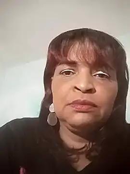 Snapshot of _violetta_- chatting on March 4, 2025, 8:38 pm violetta - online show from March 4, 2025, 8:38 pm