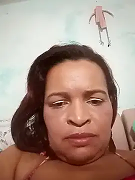 Snapshot of _violetta_- chatting on March 5, 2025, 10:21 pm violetta - online show from March 5, 2025, 10:21 pm