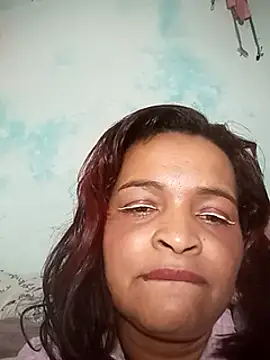 Snapshot of _violetta_- chatting on March 7, 2025, 9:48 pm violetta - online show from March 7, 2025, 9:48 pm