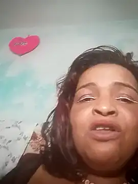 Snapshot of _violetta_- chatting on March 9, 2025, 1:25 am violetta - online show from March 9, 2025, 1:25 am