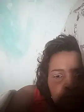 Snapshot of _violetta_- chatting on March 9, 2025, 4:27 am violetta - online show from March 9, 2025, 4:27 am