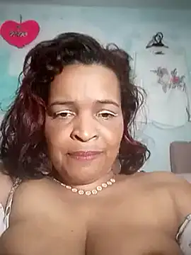 Snapshot of _violetta_- chatting on March 12, 2025, 11:44 pm violetta - online show from March 12, 2025, 11:44 pm