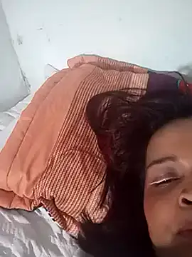 Snapshot of _violetta_- chatting on March 17, 2025, 12:41 am violetta - online show from March 17, 2025, 12:41 am