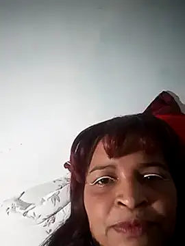 Snapshot of _violetta_- chatting on March 19, 2025, 9:48 pm violetta - online show from March 19, 2025, 9:48 pm