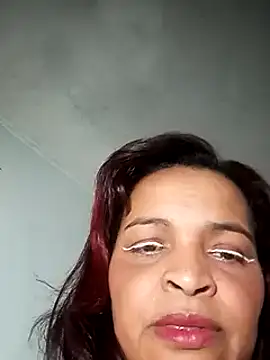 Snapshot of _violetta_- chatting on March 20, 2025, 1:13 am violetta - online show from March 20, 2025, 1:13 am