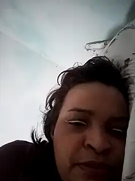 Snapshot of _violetta_- chatting on March 22, 2025, 12:17 am violetta - online show from March 22, 2025, 12:17 am