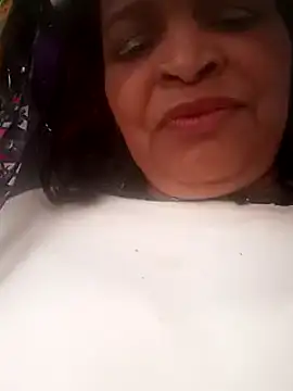 Snapshot of _violetta_- chatting on March 22, 2025, 9:31 pm violetta - online show from March 22, 2025, 9:31 pm