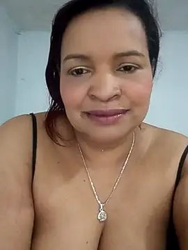 Snapshot of _violetta_- chatting on November 1, 2025, 12:51 pm violetta - online show from November 1, 2025, 12:51 pm