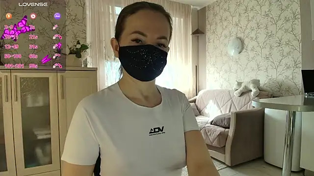 MilfeaN online show from April 1, 2026, 6:25 am