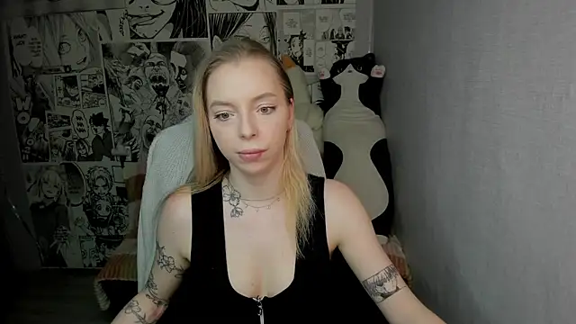 Snapshot of Martha_Cameron chatting on February 4, 2025, 3:00 am Martha Cameron online show from February 4, 2025, 3:00 am