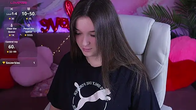 DonnaLustt online show from February 20, 2026, 6:48 am