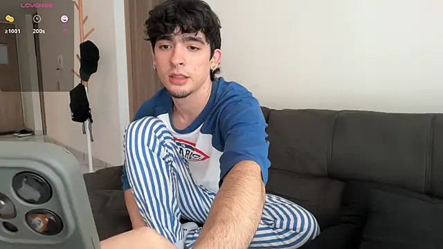 zenn rush1 online show from September 25, 2025, 12:53 pm