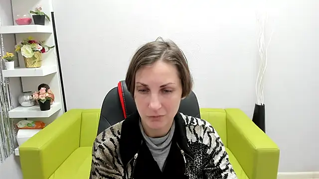 AuroraScript online show from December 21, 2024, 6:34 pm