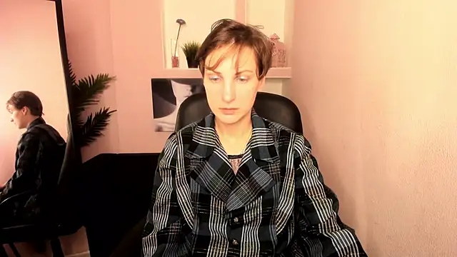 AuroraScript online show from March 5, 2025, 6:23 pm