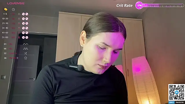 Maria Bowie online show from October 8, 2025, 7:28 am