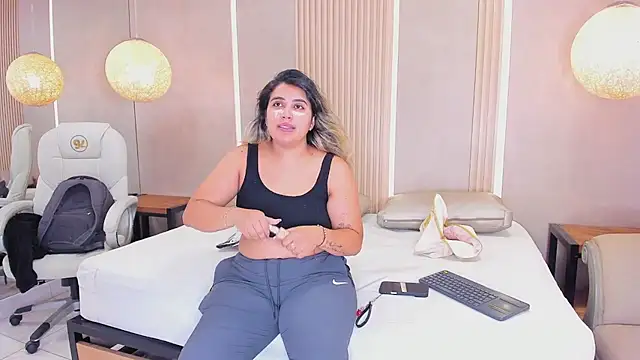 julietha taylor online show from July 6, 2026, 3:03 am