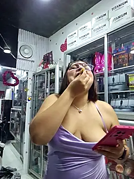 Snapshot of sofiafantasy chatting on February 20, 2025, 12:08 am sofiafantasy online show from February 20, 2025, 12:08 am