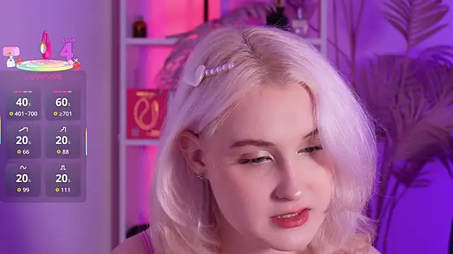 tiffannyjons online show from November 26, 2025, 5:47 pm