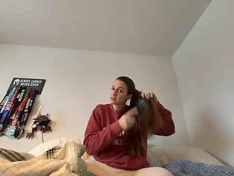 Snapshot of MissSwitch chatting on January 2, 2025, 1:30 pm MissSwitch online show from January 2, 2025, 1:30 pm